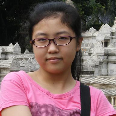 刘宇珊，女，16岁，广东省深圳市翠园中学初三学生。在《作文与考试》《新课程报·语文导报》上发表作品6篇，获全国性作文大赛奖3项.jpg