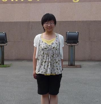 2017林奥，女，17岁，1993年6月29日出生，辽宁省抚顺市第二中学高一学生。现任抚顺二中学生会副主席。她从小爱好写作，多次在校内外写作竞赛中获奖.jpg